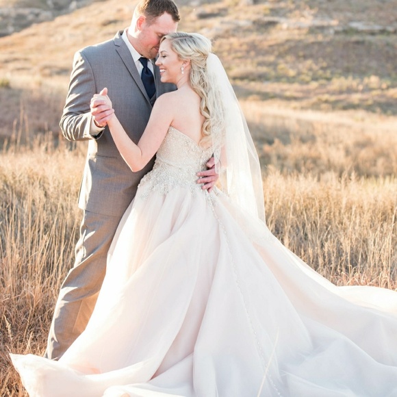 Meet your Posher, Mikayla! - Picture 2 of 7